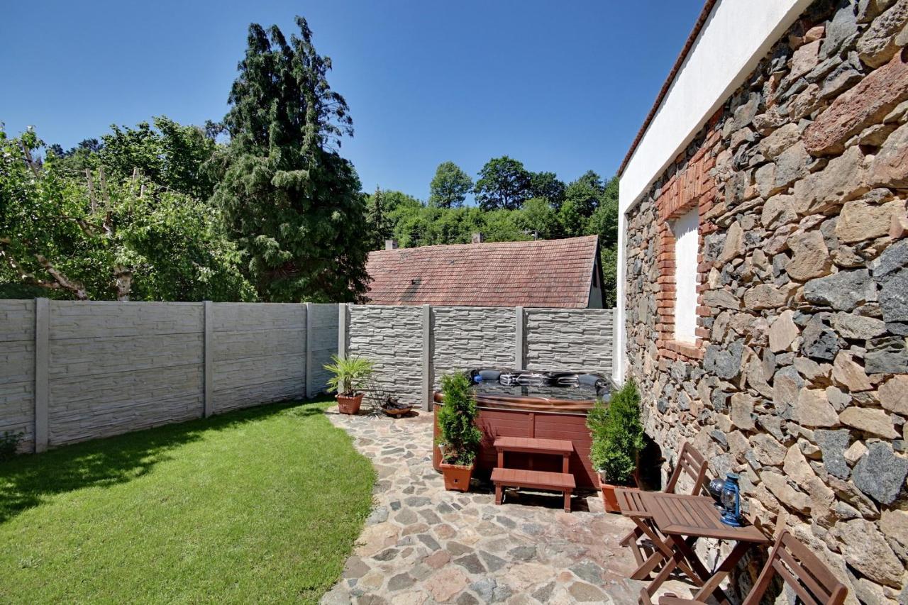 Holiday Home Kvitek Ctetin Esterno foto