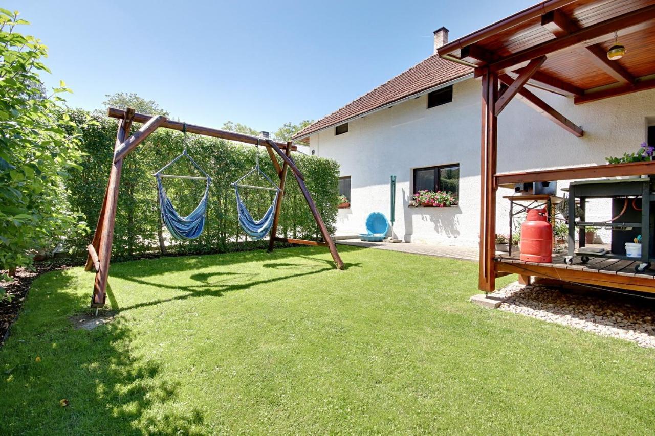 Holiday Home Kvitek Ctetin Esterno foto