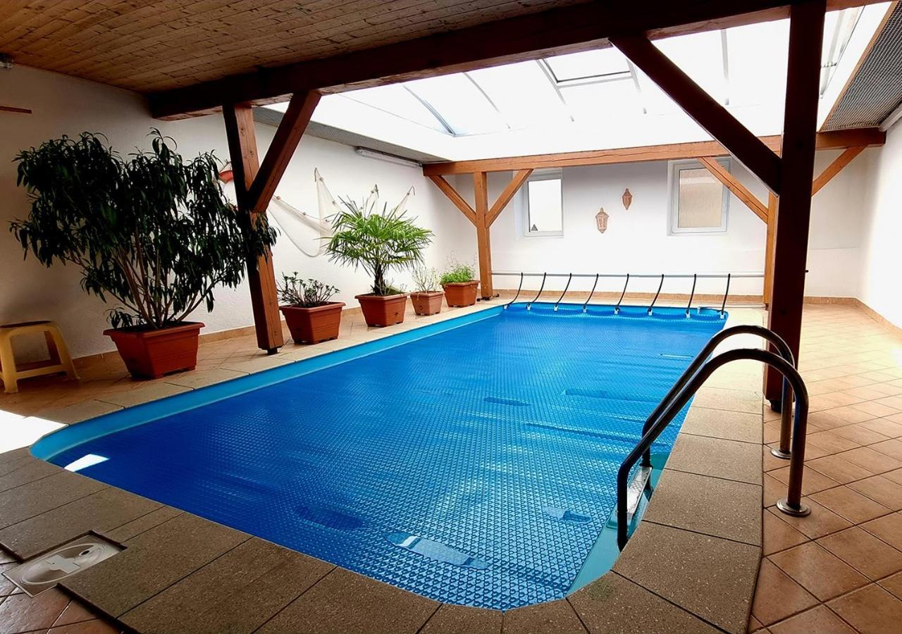 Holiday Home Kvitek Ctetin Esterno foto